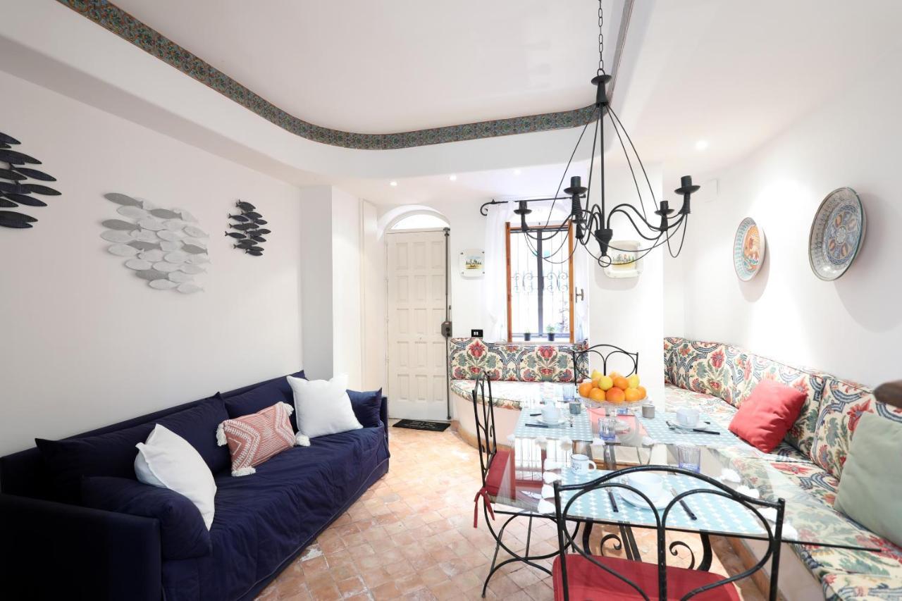 Porta Catania & Duomo Cozy Apartment Taormina Bagian luar foto